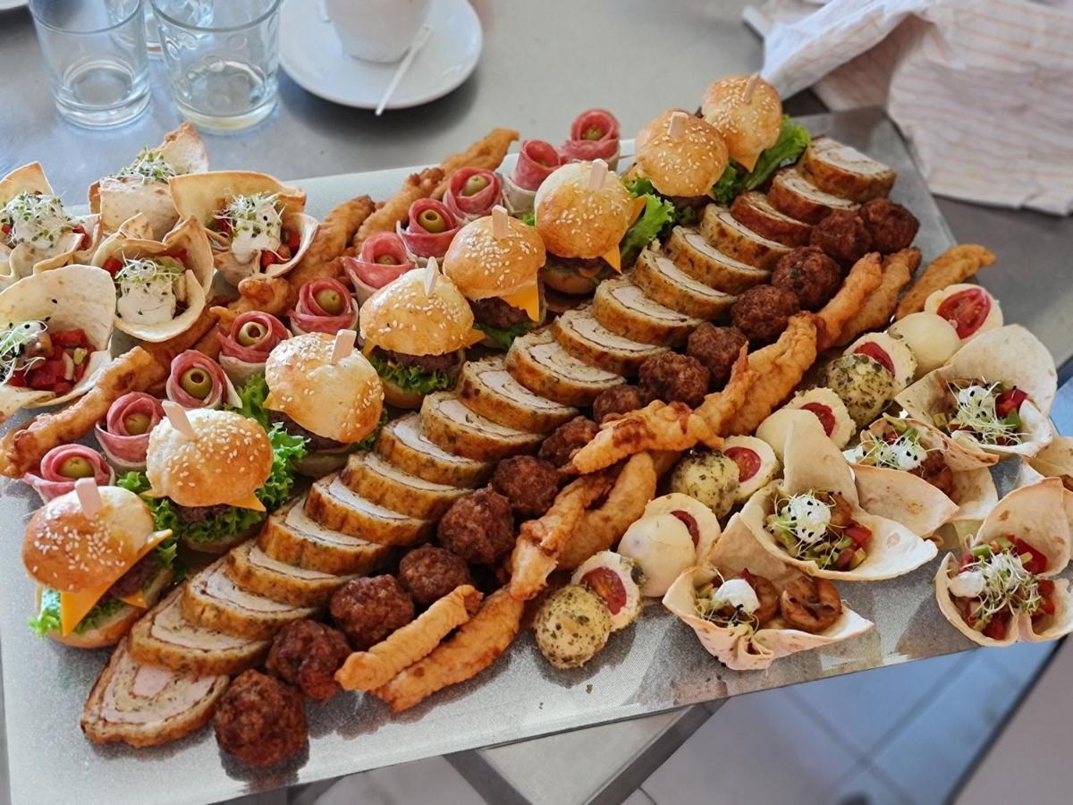 Pensiunea Baroc Dobirlau 외부 사진